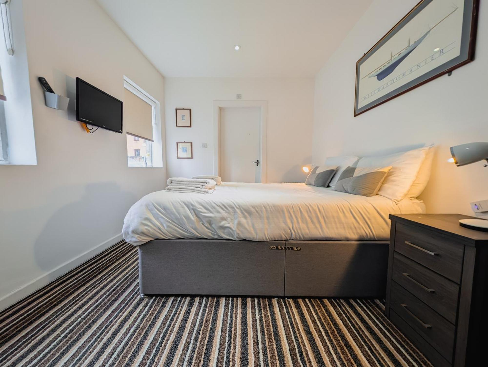 Bay & Harbour Holiday Apartments & Rooms Only Weston-super-Mare Eksteriør billede